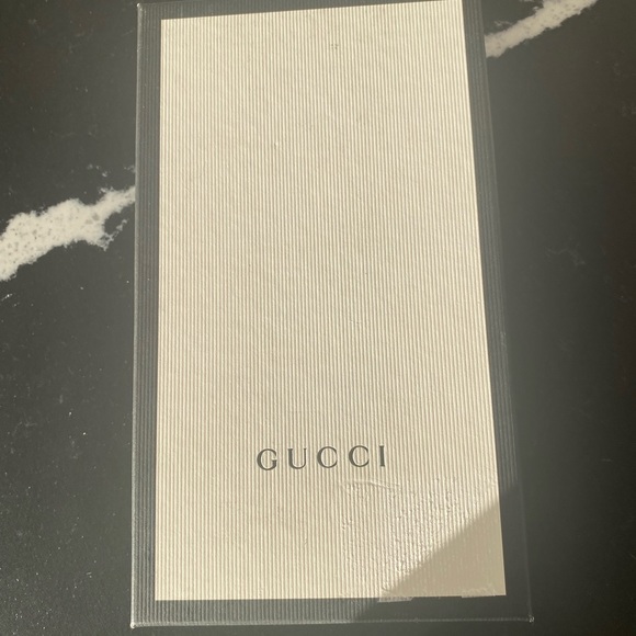 Gucci Women’s Leather Blue Gloves - Picture 6 of 9